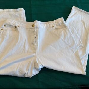 Classic White Women's Cropped Jeans